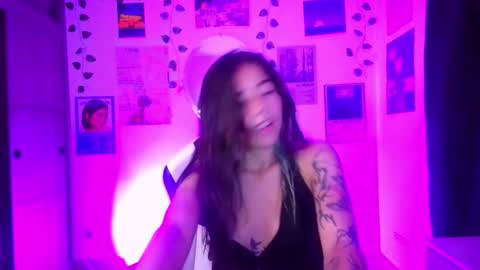 Snapshot of ivystone_ chatting on 03-27-26, 11:15 Ivy online show from 03-27-26, 11:15