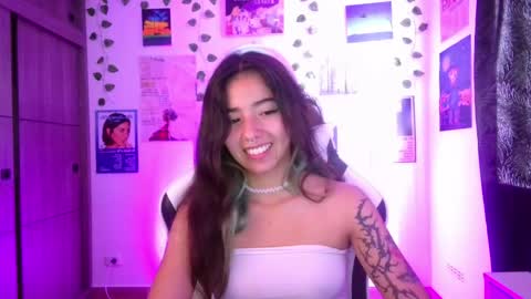 Snapshot of ivystone_ chatting on 04-15-26, 07:54 Ivy online show from 04-15-26, 07:54