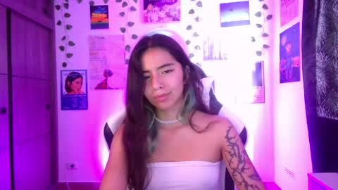 Snapshot of ivystone_ chatting on 04-15-26, 07:58 Ivy online show from 04-15-26, 07:58