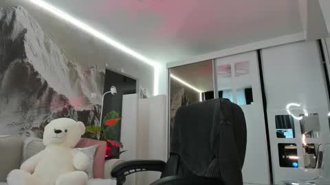 Ivy Belle online show from 02-20-26, 06:26