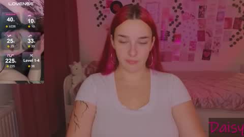 Snapshot of iwi_wi_wi chatting on 09-15-25, 08:09 Daisy online show from 09-15-25, 08:09