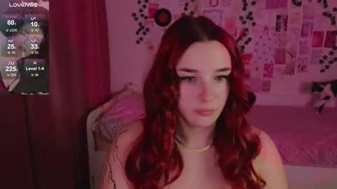 Snapshot of iwi_wi_wi chatting on 11-09-25, 05:44 Daisy online show from 11-09-25, 05:44