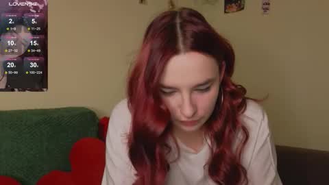 Snapshot of iwi_wi_wi chatting on 01-08-26, 09:50 Daisy online show from 01-08-26, 09:50