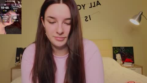 Snapshot of iwi_wi_wi chatting on 03-01-26, 04:09 Daisy online show from 03-01-26, 04:09