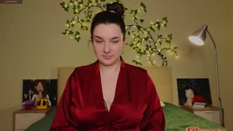 Snapshot of iwi_wi_wi chatting on 03-05-26, 11:01 Daisy online show from 03-05-26, 11:01