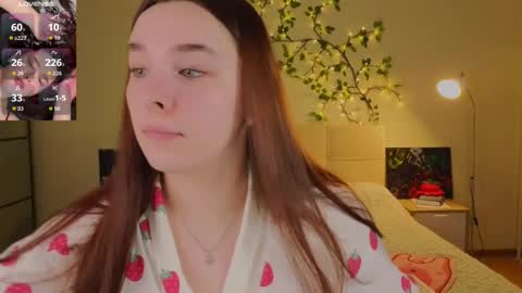 Snapshot of iwi_wi_wi chatting on 03-22-26, 04:43 Daisy online show from 03-22-26, 04:43