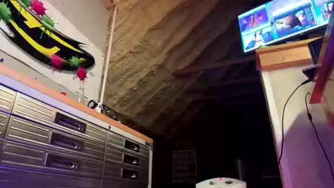 Snapshot of iwinnner chatting on 11-02-25, 04:59 That Guy online show from 11-02-25, 04:59