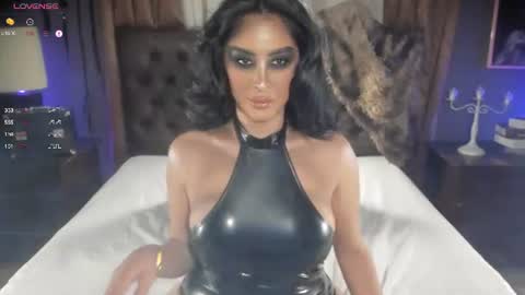 Snapshot of iyotara_ chatting on 06-18-26, 01:50 Areeya online show from 06-18-26, 01:50
