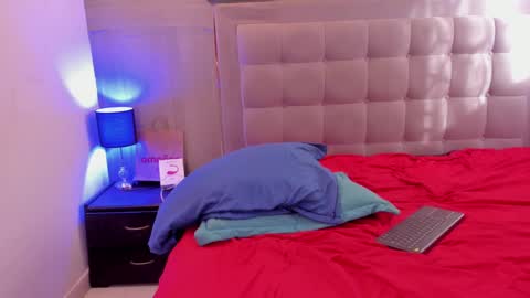 izaack online show from 01-16-25, 01:25