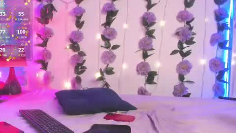 Snapshot of izan_02 chatting on 07-14-26, 10:21 izan online show from 07-14-26, 10:21