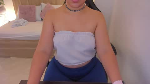 Iza online show from 02-06-25, 06:40