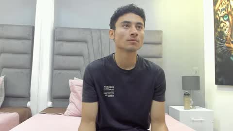 Snapshot of izato chatting on 03-04-25, 11:08 izato online show from 03-04-25, 11:08