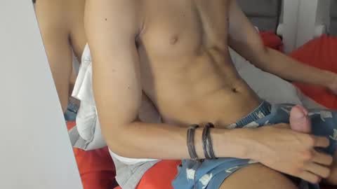 Snapshot of izato chatting on 03-12-25, 05:28 izato online show from 03-12-25, 05:28