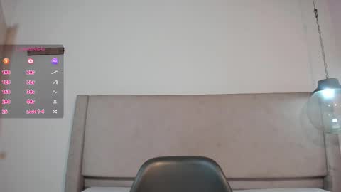 Snapshot of izelevans chatting on 03-15-26, 01:39 izelevans online show from 03-15-26, 01:39