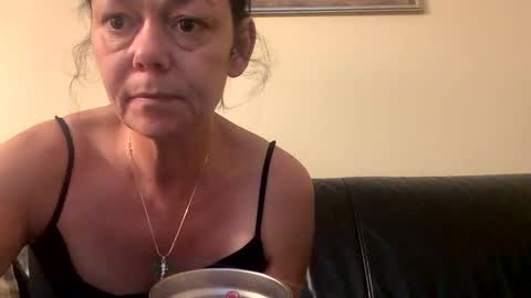 Snapshot of izzaqtpi chatting on 09-12-25, 02:39 izzaqtpi online show from 09-12-25, 02:39