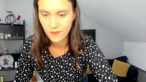 Izzy online show from 09-11-25, 08:31