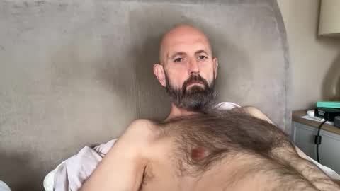 izzysboytoy1 online show from 05-11-26, 07:58