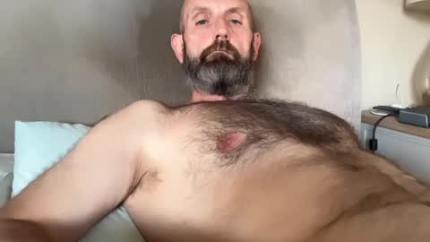izzysboytoy1 online show from 06-25-26, 06:23