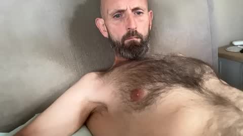 izzysboytoy1 online show from 06-30-26, 11:00