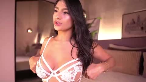 izzywild1 online show from 06-17-26, 11:34