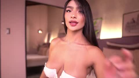 izzywild1 online show from 06-18-26, 11:14