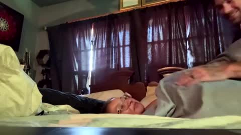 Snapshot of j71388 chatting on 09-14-25, 04:50 JayandJ713 online show from 09-14-25, 04:50