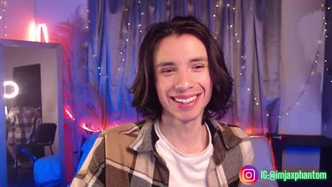 Hey im Jaxxxon check my info     online show from 11-04-25, 05:50