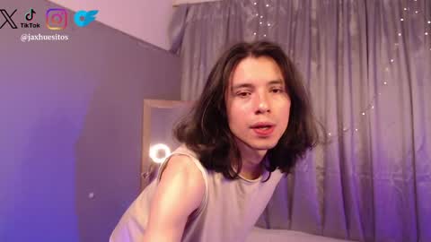 Snapshot of j_a_x_x_x_o_n chatting on 04-16-26, 01:45 Hey im Jaxxxon check my info online show from 04-16-26, 01:45