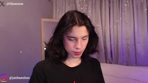 Snapshot of j_a_x_x_x_o_n chatting on 04-29-26, 11:47 Hey im Jaxxxon check my info online show from 04-29-26, 11:47