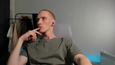 Danny online show from 12-18-24, 03:22