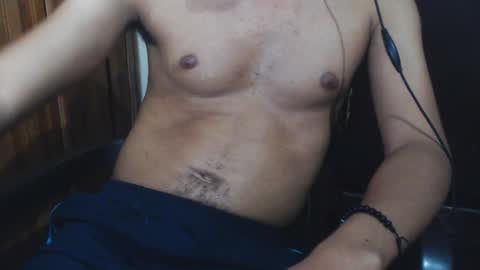 Snapshot of j_castello chatting on 01-30-25, 02:16 J online show from 01-30-25, 02:16