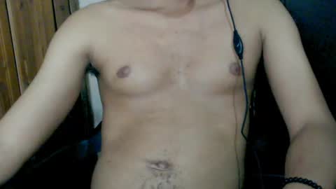 Snapshot of j_castello chatting on 02-23-25, 03:29 J online show from 02-23-25, 03:29