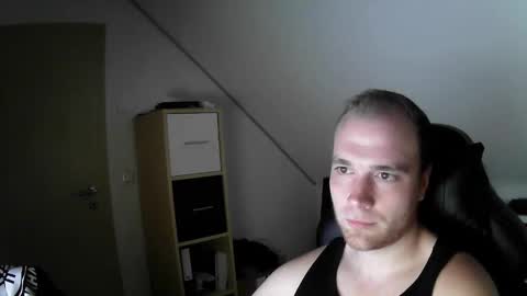 here4y online show from 10-28-25, 10:12