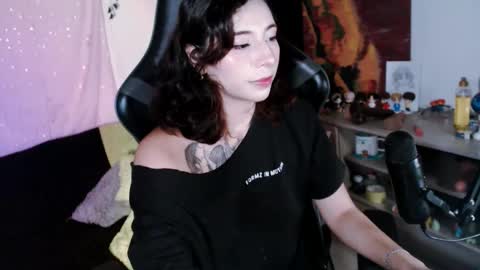 jade 18  online show from 02-23-26, 02:53