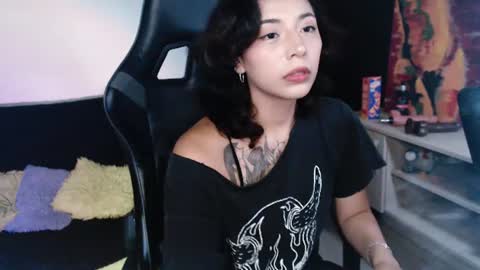 jade 18  online show from 06-29-26, 06:19