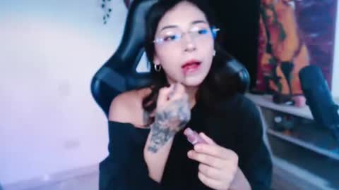 jade 18  online show from 07-05-26, 06:53