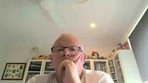 Snapshot of jacal711 chatting on 05-25-26, 02:28 jacal711 online show from 05-25-26, 02:28