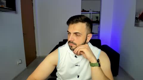 Snapshot of jace_thorne chatting on 10-21-25, 07:03 Jace online show from 10-21-25, 07:03