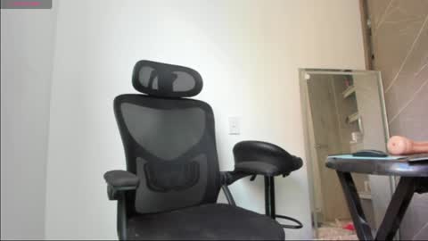 Snapshot of jack_carrington chatting on 04-26-26, 01:53 jack online show from 04-26-26, 01:53