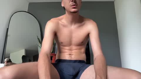 INDEPENDENT MODEL online show from 10-25-25, 02:35