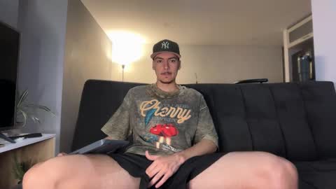 INDEPENDENT MODEL online show from 12-03-25, 10:24