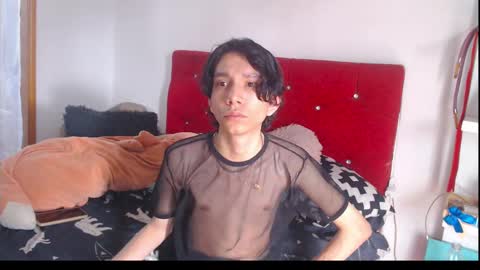 Snapshot of jack_s21 chatting on 10-19-25, 06:19 Laick online show from 10-19-25, 06:19