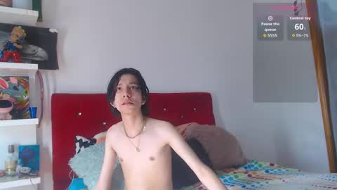 Snapshot of jack_s21 chatting on 11-23-25, 08:19 Laick online show from 11-23-25, 08:19