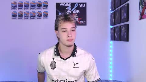 J online show from 10-23-25, 04:12