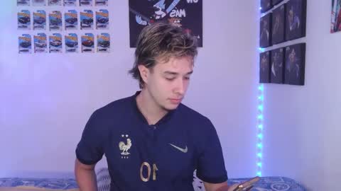 J online show from 10-31-25, 03:13