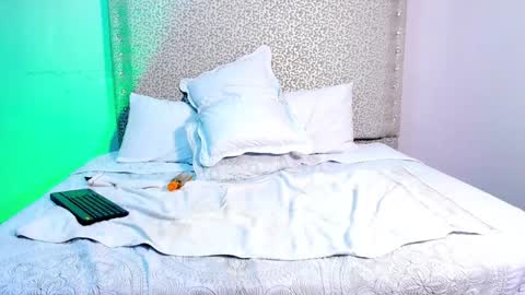 Jack White online show from 01-24-25, 08:23