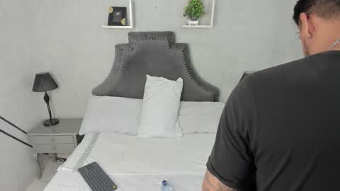 Jack White online show from 11-30-25, 08:46