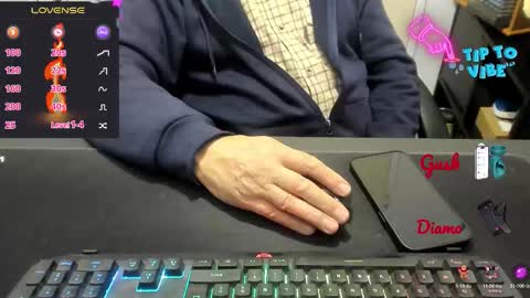 Snapshot of jackbrgs chatting on 11-25-25, 04:40 J-Mitchel online show from 11-25-25, 04:40