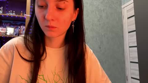 Alice online show from 12-05-25, 06:33