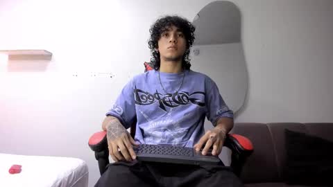 Jackes Taylor online show from 01-12-26, 07:02